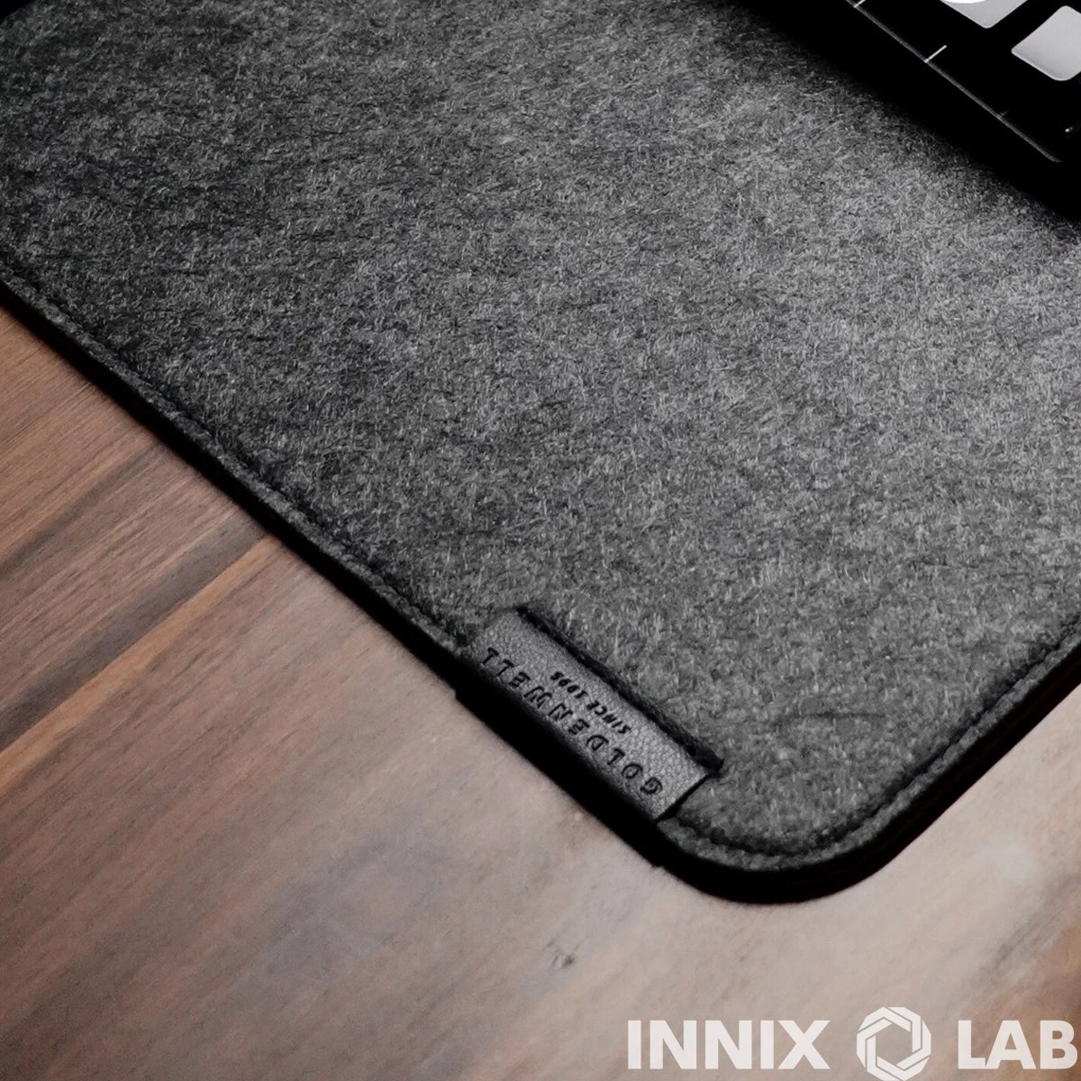 FELT TABLE MAT