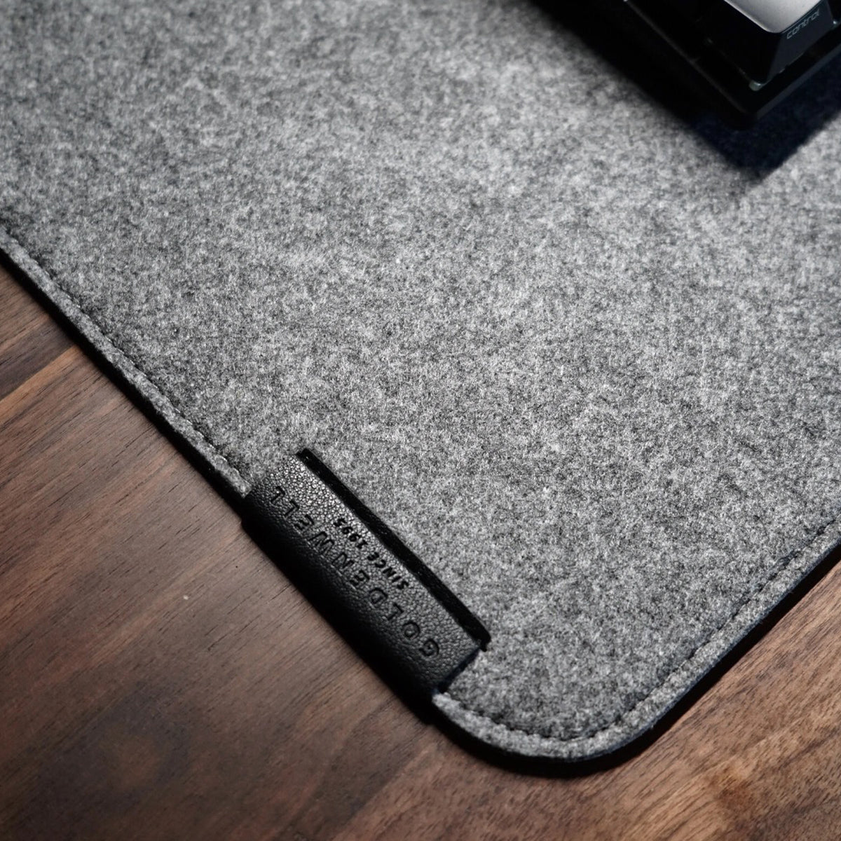 FELT TABLE MAT